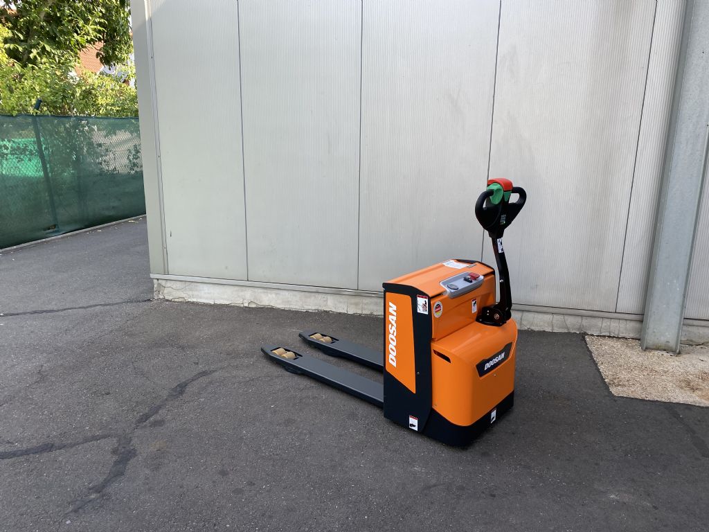 Doosan-BPL20S-7-Deichselstapler-www.fiegl-gabelstapler.de