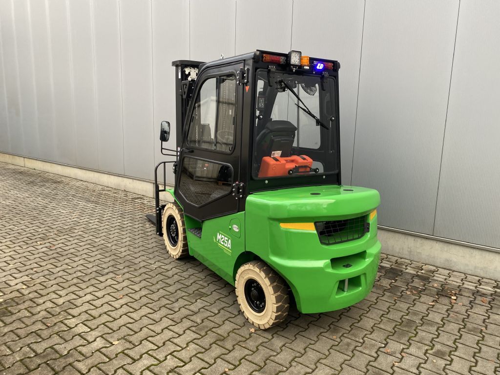 Noblelift-CPD25-A2J3H-Elektro 4 Rad-Stapler-www.fiegl-gabelstapler.de Noblelift-CPD25-A2J3H-Elektro 4 Rad-Stapler-www.fiegl-gabelstapler.de