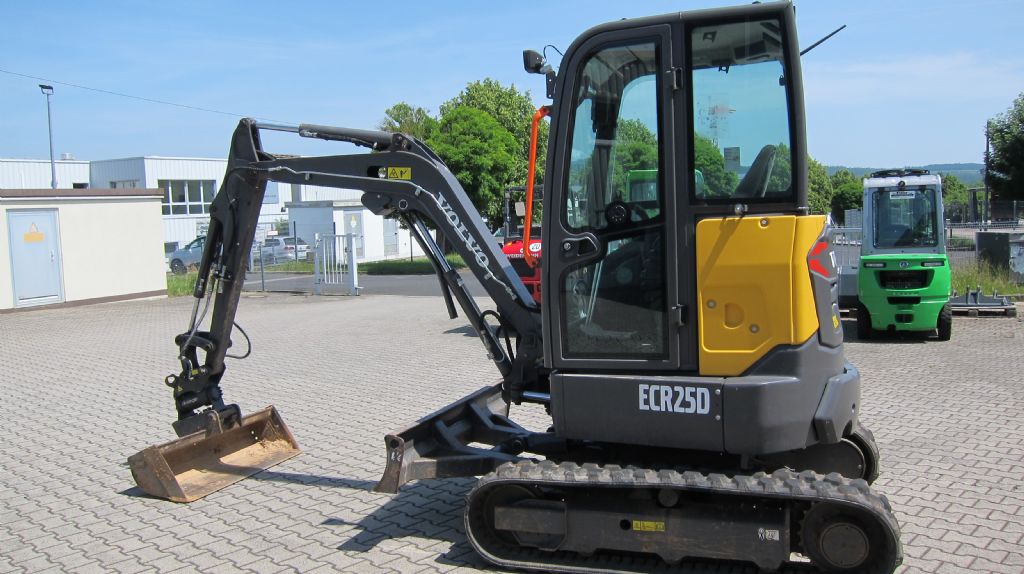 Volvo ECR25D Minibagger www.filler-gmbh.de