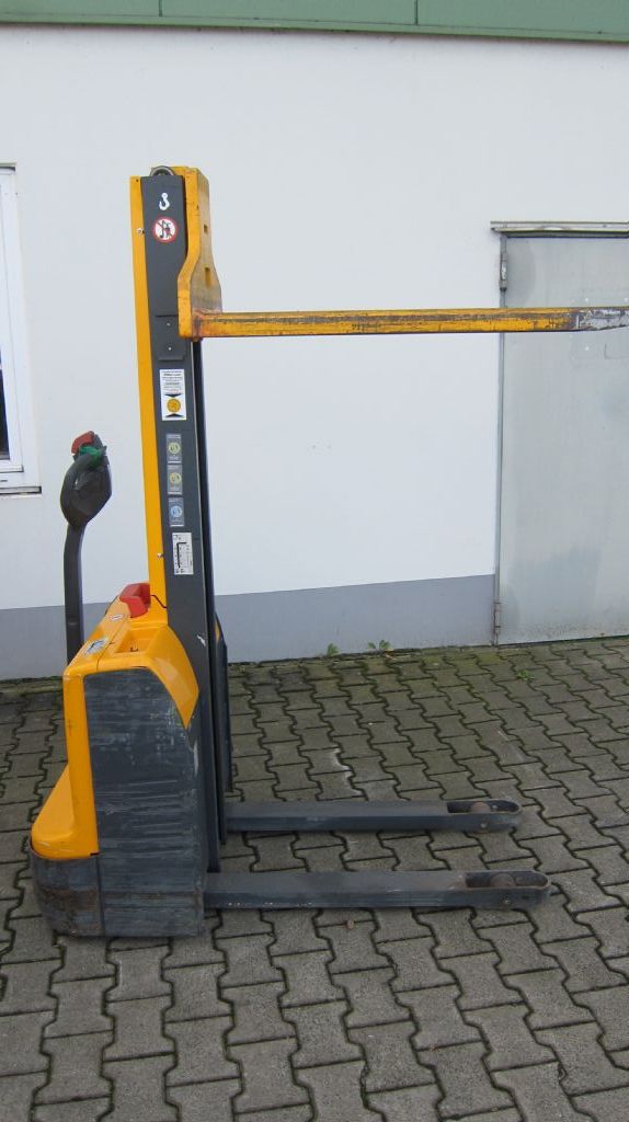 Jungheinrich EMC 110 Deichselstapler www.filler-gmbh.de