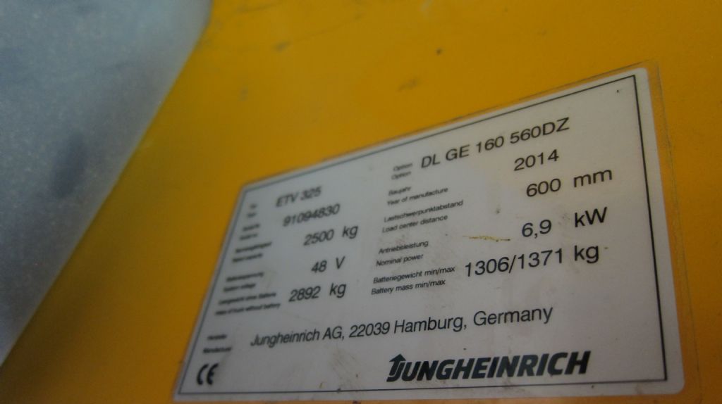 Jungheinrich ETV325 Schubmaststapler www.filler-gmbh.de Jungheinrich ETV325 Schubmaststapler www.filler-gmbh.de