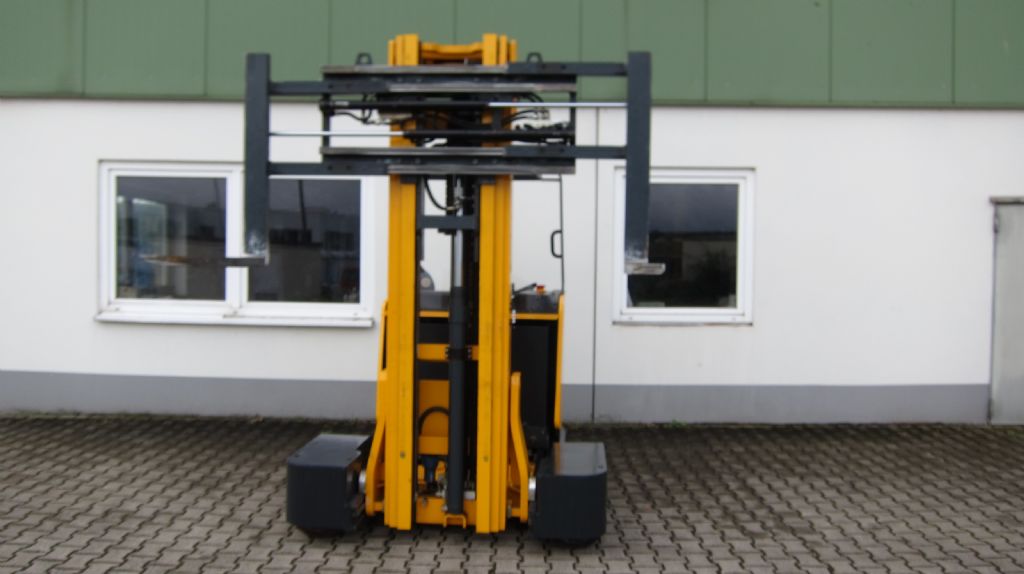 Jungheinrich ETVQ25 Vierwege Schubmaststapler www.filler-gmbh.de Jungheinrich ETVQ25 Vierwege Schubmaststapler www.filler-gmbh.de