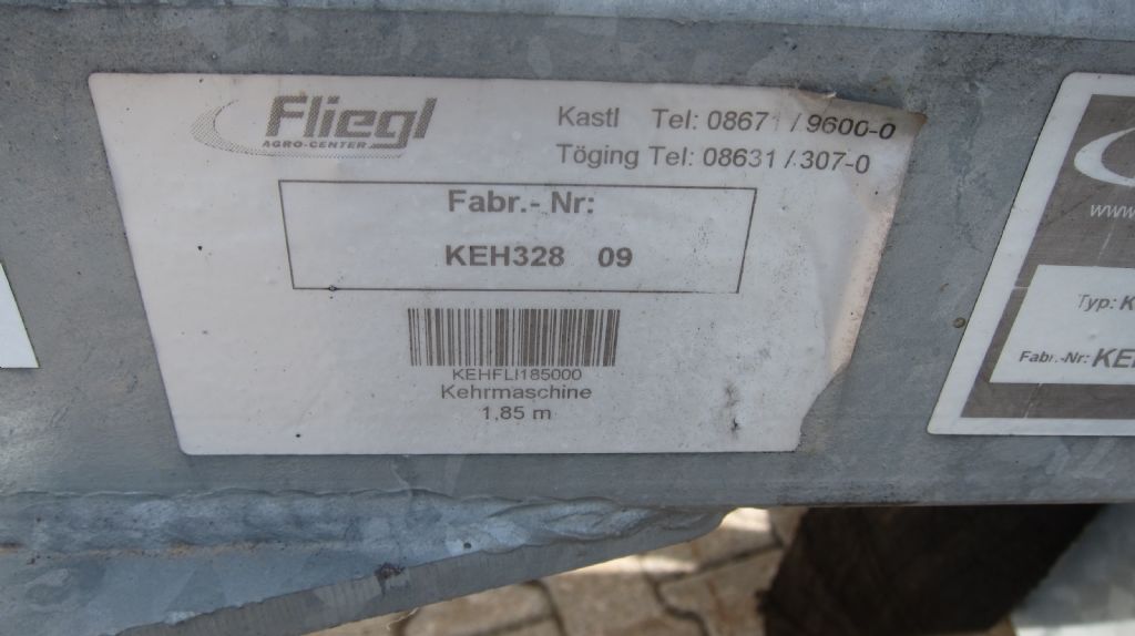 Flötzinger Fliegl KEH 1.85m Kehrmaschine www.filler-gmbh.de