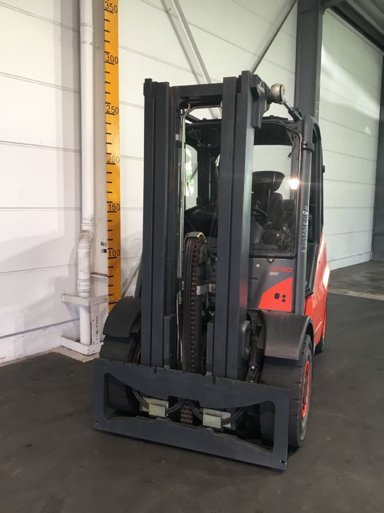 Linde-H50T-02-Treibgasstapler-www.gabelstapler-finger.com