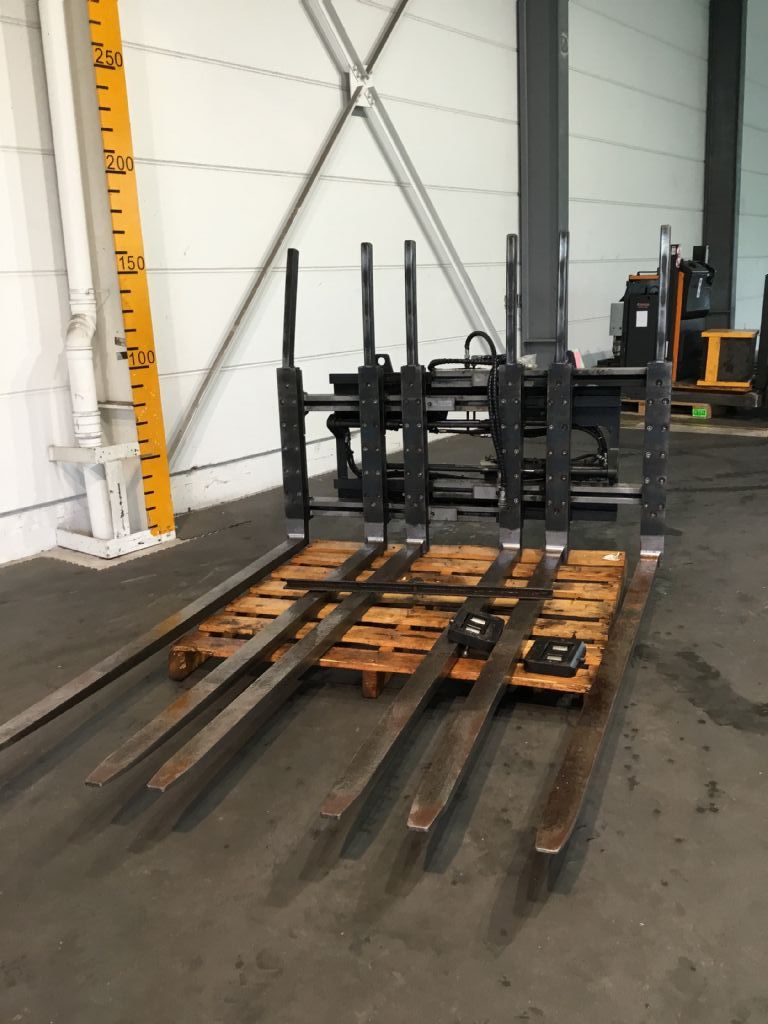 Kaup-4T429-4-6-Mehrpalettengabel-www.gabelstapler-finger.com