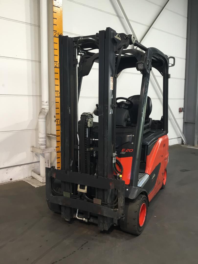 Linde-E20PH-02-Elektro 4 Rad-Stapler-www.gabelstapler-finger.com