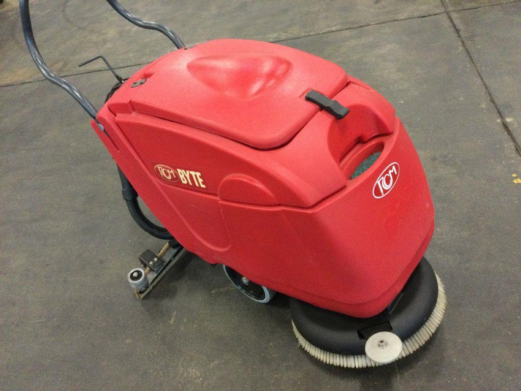 RCM-BYTE 461-Naschrubbautomaten-www.gabelstapler-finger.com