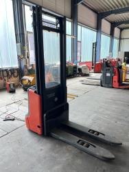 Linde-L12-Hochhubwagen-www.gabelstapler-finger.com