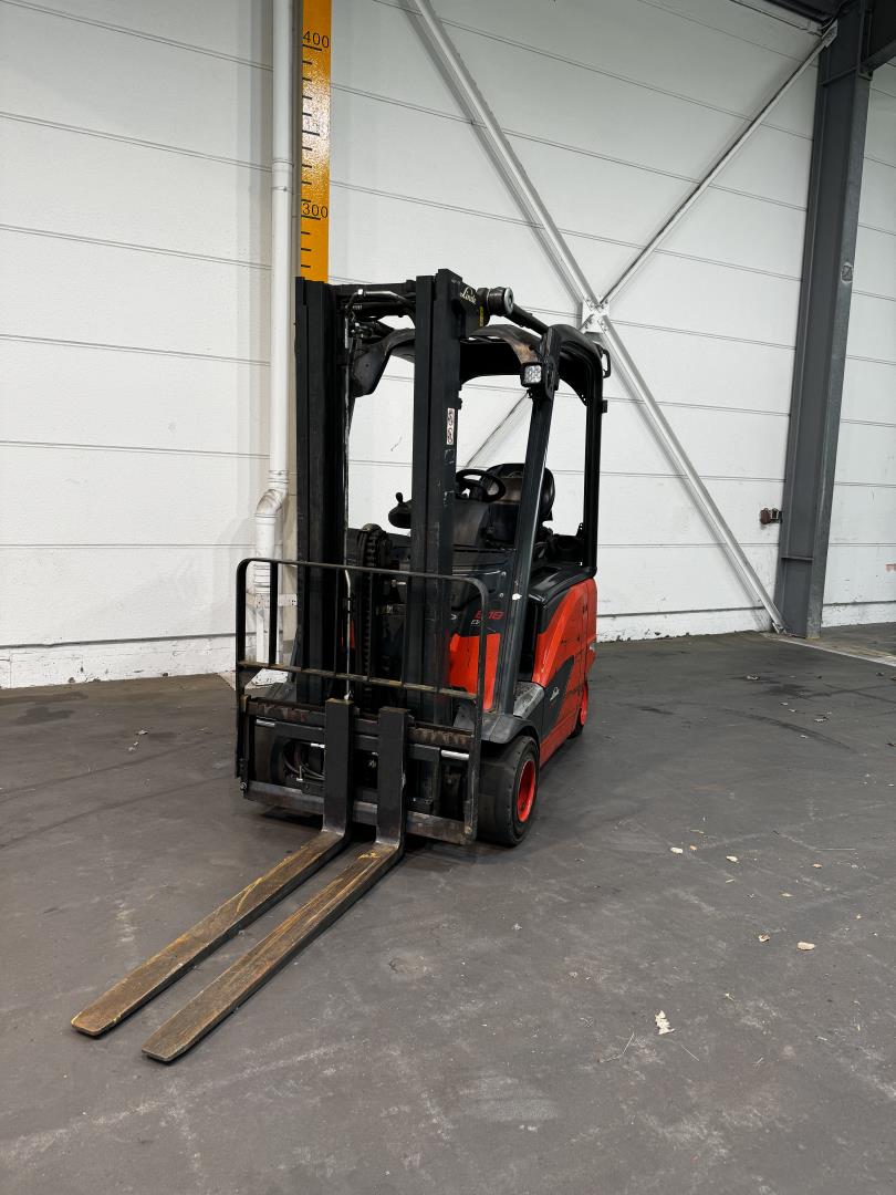 Linde-E18PH-02-Elektro 4 Rad-Stapler-www.gabelstapler-finger.com