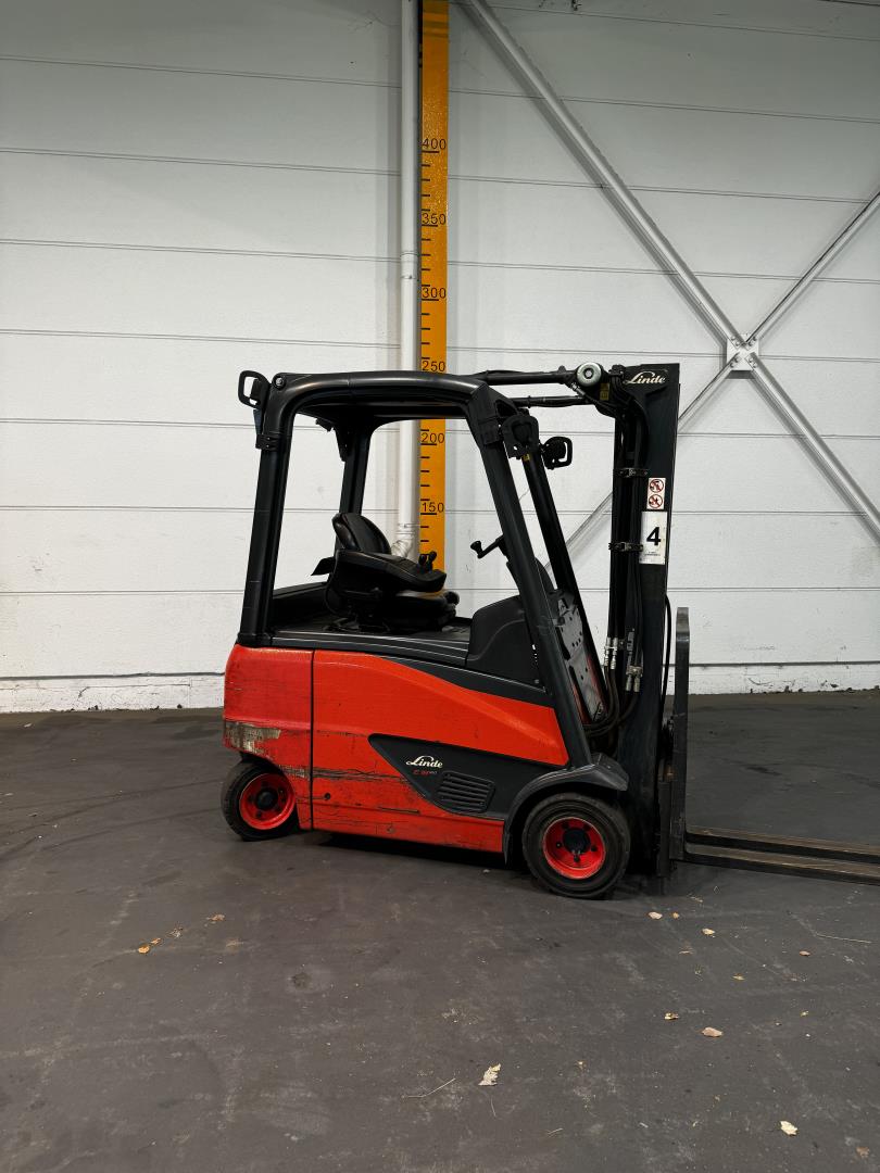 Linde-E18PH-02-Elektro 4 Rad-Stapler-www.gabelstapler-finger.com