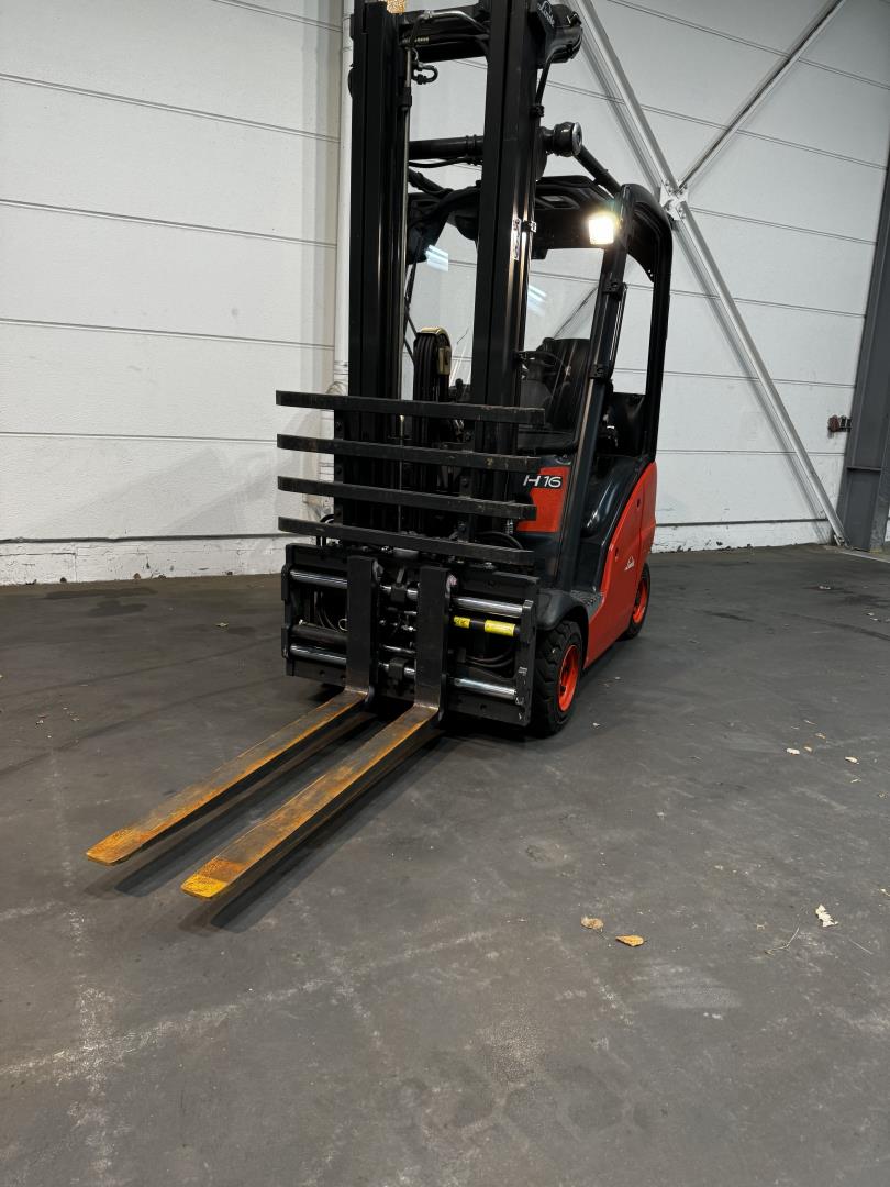 Linde-H16T-01-Treibgasstapler-www.gabelstapler-finger.com