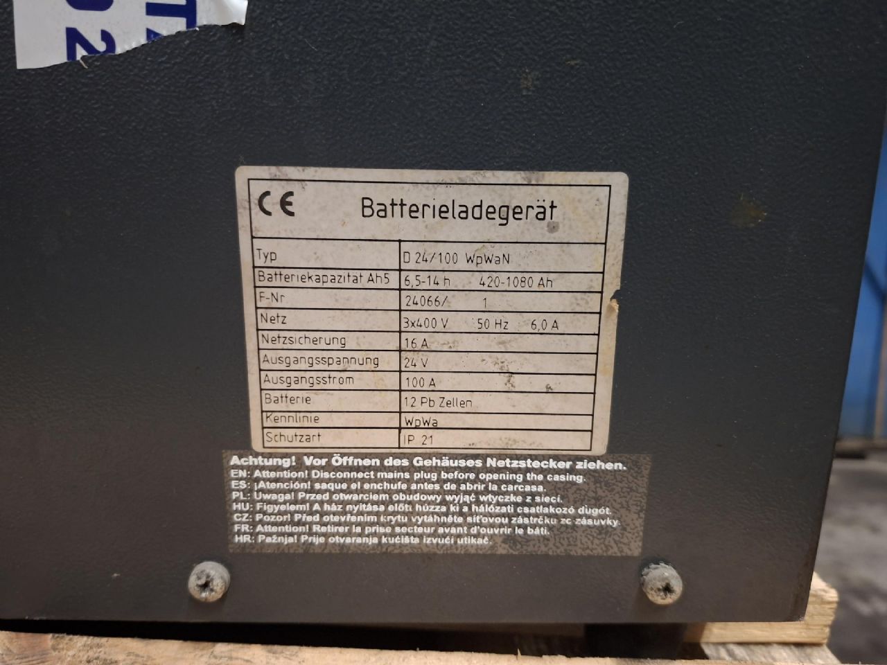 -Ladeger�t D24/100 WpWaN-Ladeger�t-www.gabelstapler-finger.com