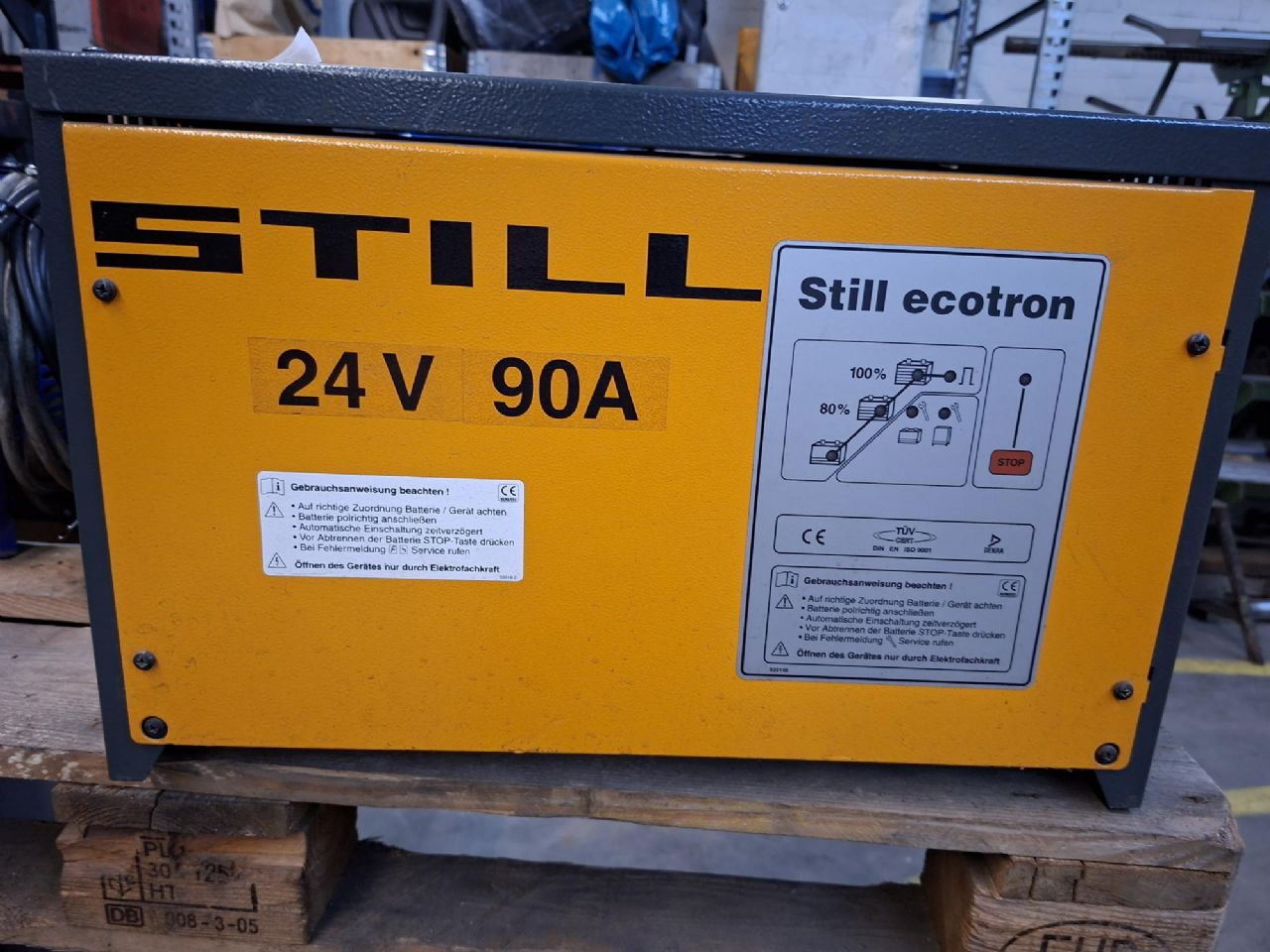 Still-Ladeger�t Typ E24/90 eco EU-Ladeger�t-www.gabelstapler-finger.com
