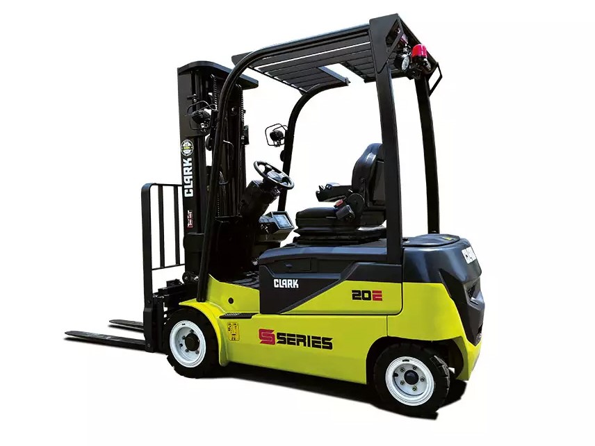 Clark-SE20-Elektro 4 Rad-Stapler-www.gabelstapler-finger.com