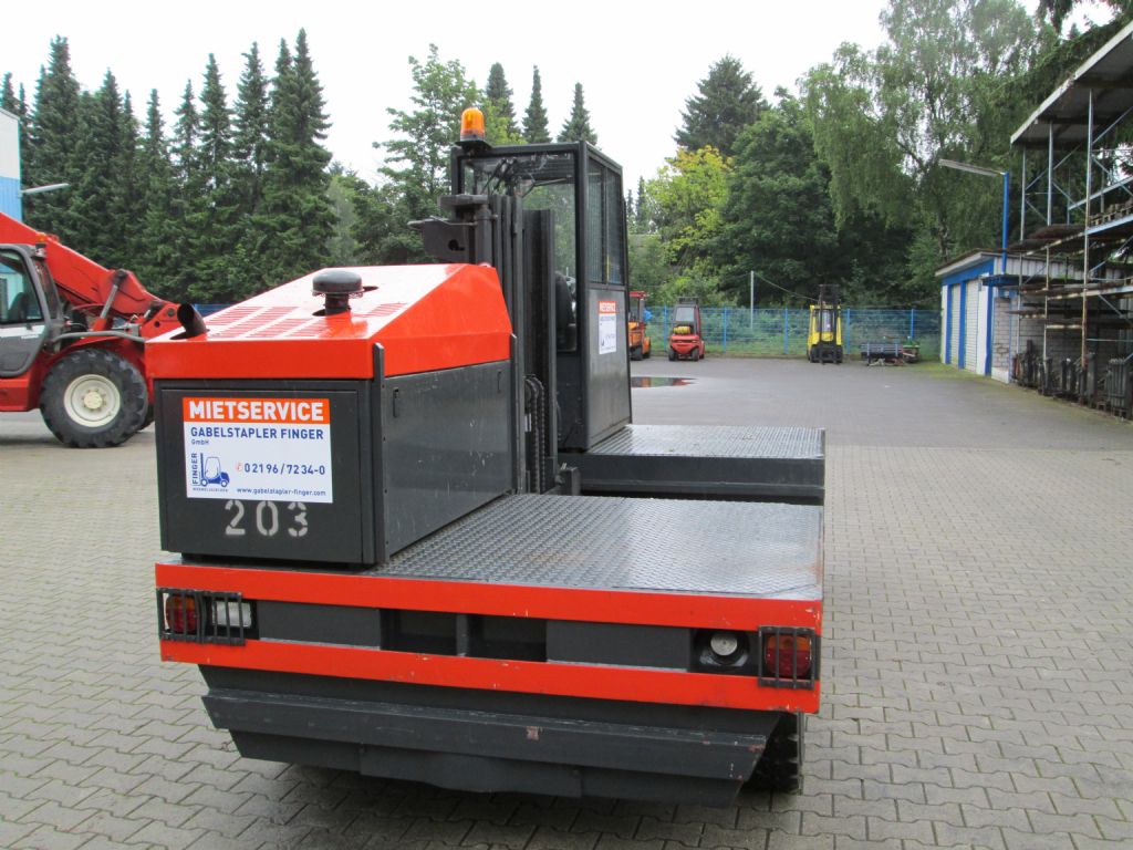 Linde-S 30-Seitenstapler-www.gabelstapler-finger.com