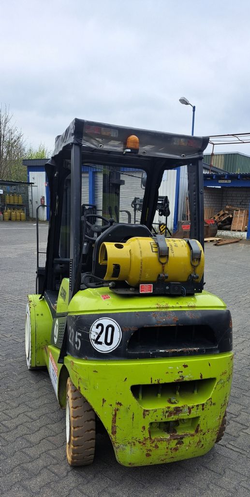 Clark-C 30 L-Treibgasstapler-www.gabelstapler-finger.com