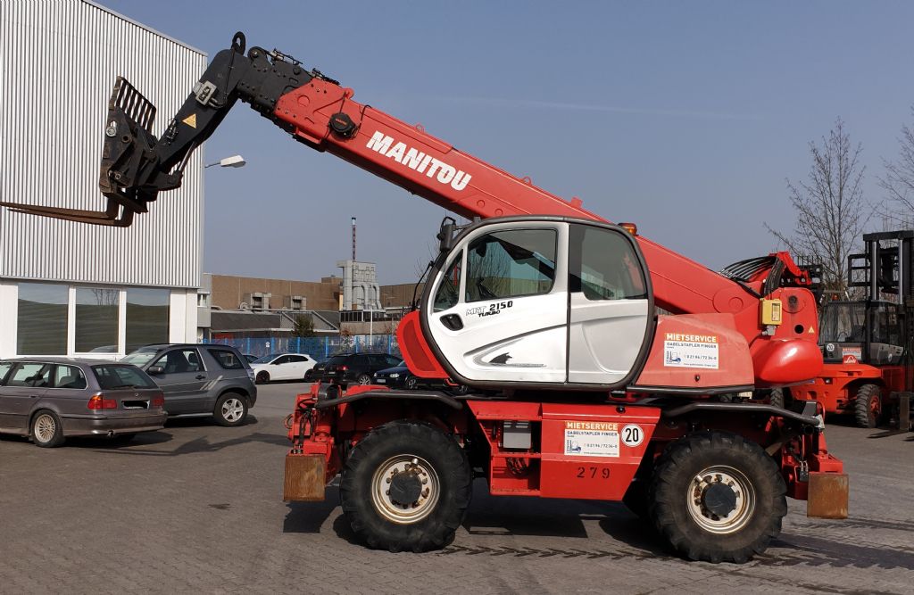 Manitou-MRT 2150 Privilege-Teleskopstapler drehbar-www.gabelstapler-finger.com