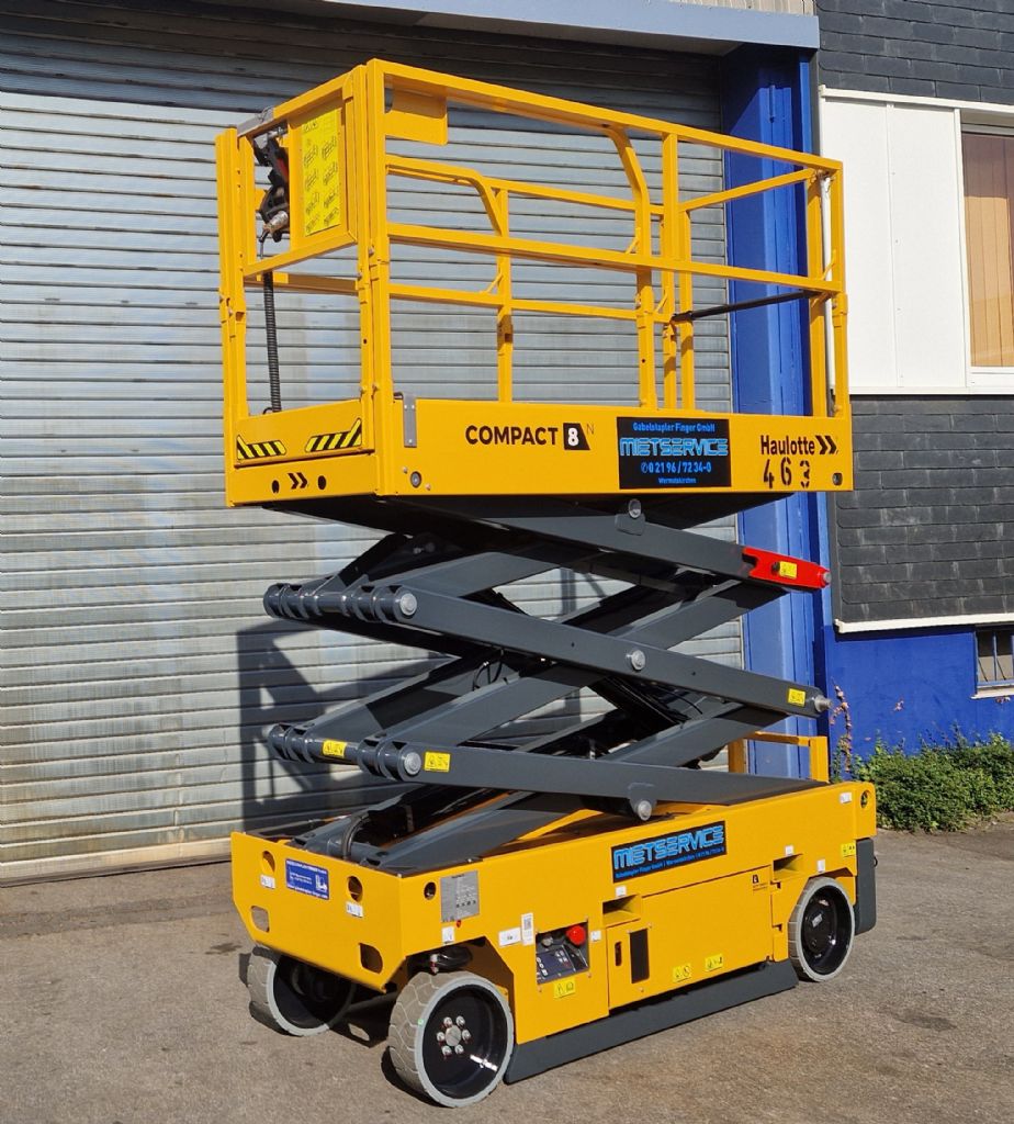Haulotte-Compact 8N AE-Scherenarbeitsb�hne-www.gabelstapler-finger.com