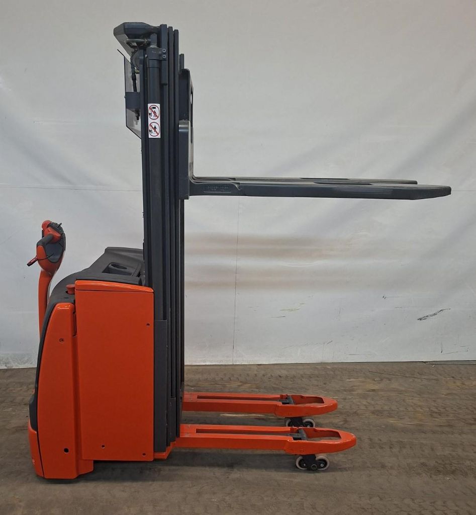 Linde-L14-Deichselstapler-www.gabelstapler-finger.com