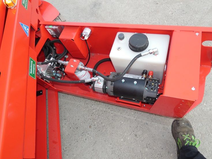 PB PB-S80-8EL Scherenarbeitsb�hne fischer-gabelstapler.de