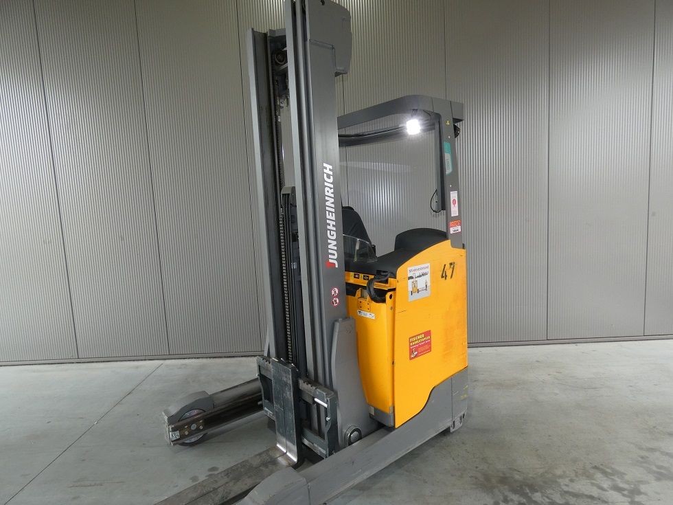 Jungheinrich ETV 216 Li Schubmaststapler fischer-gabelstapler.de