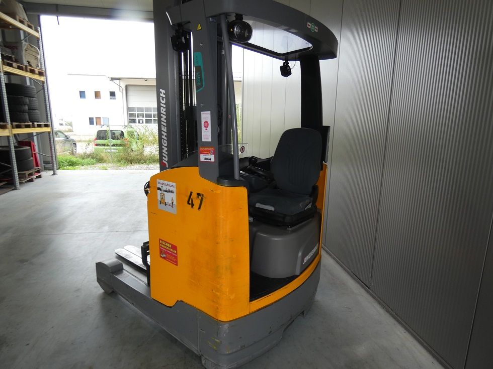 Jungheinrich ETV 216 Li Schubmaststapler fischer-gabelstapler.de