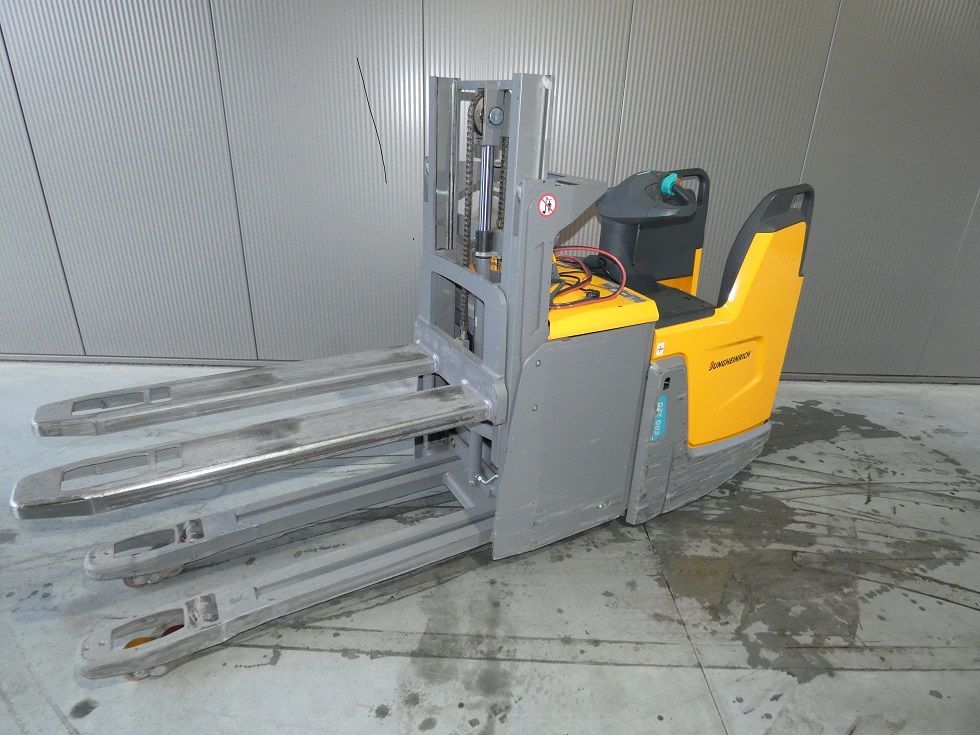 Jungheinrich ERD220 119 - 166 ZT Fahrerstandstapler fischer-gabelstapler.de