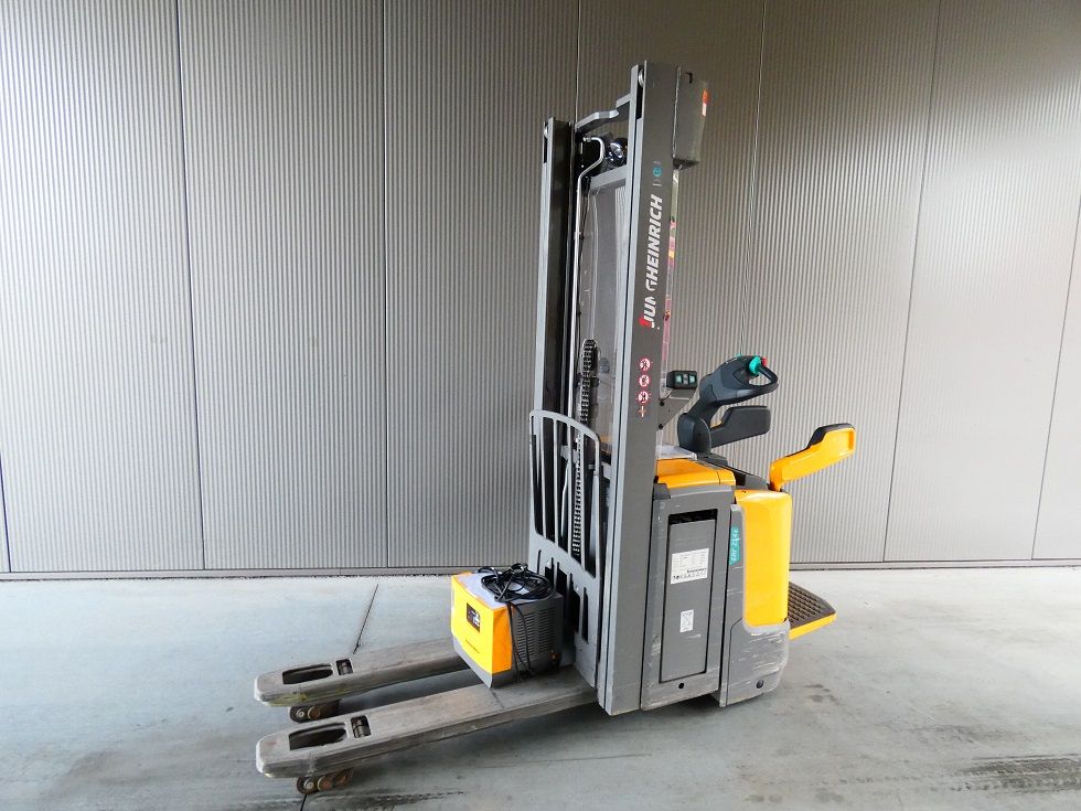 Jungheinrich ERC 214 Z 115 - 360 ZZ Fahrerstandstapler fischer-gabelstapler.de