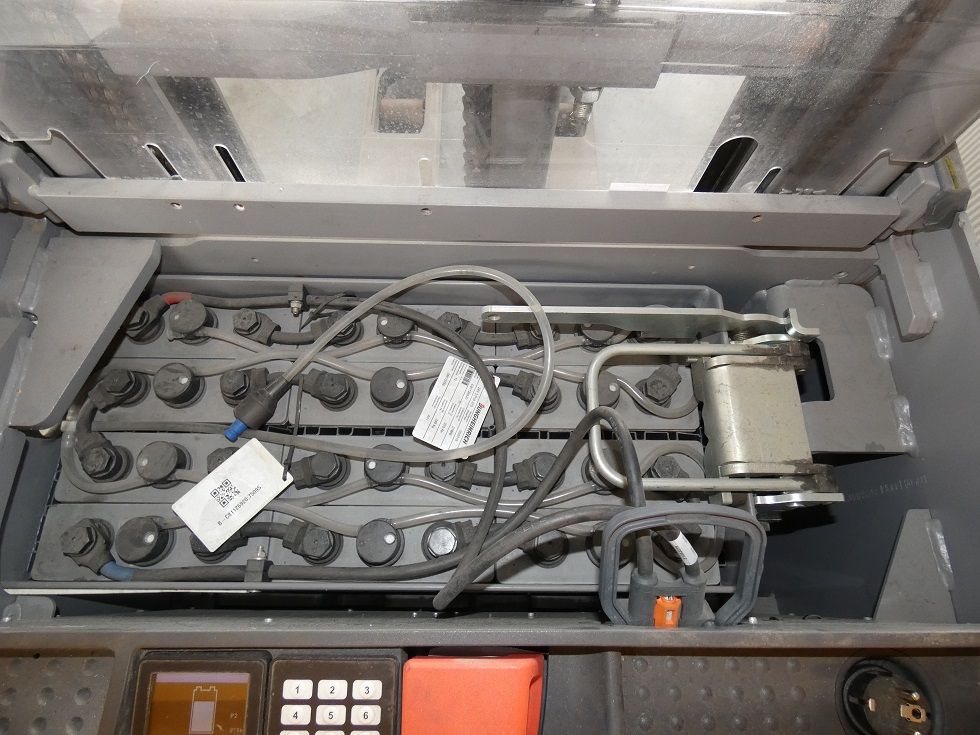 Jungheinrich EJC 212 - 430 DZ Deichselstapler fischer-gabelstapler.de