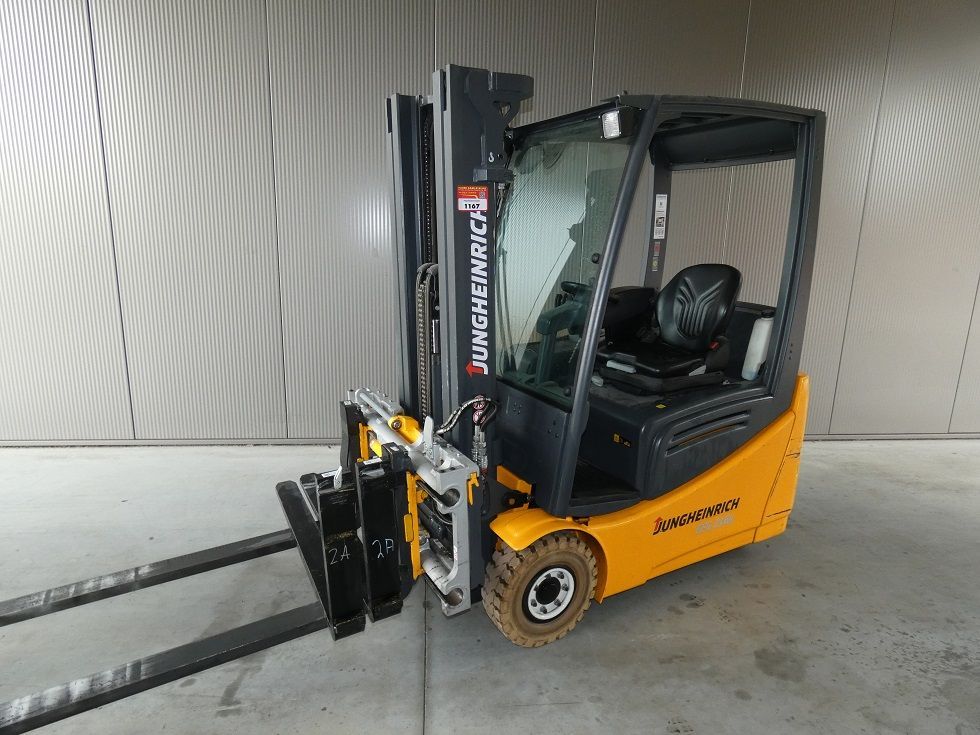Jungheinrich EFG 216 K 440 DZ Elektro 3 Rad-Stapler fischer-gabelstapler.de
