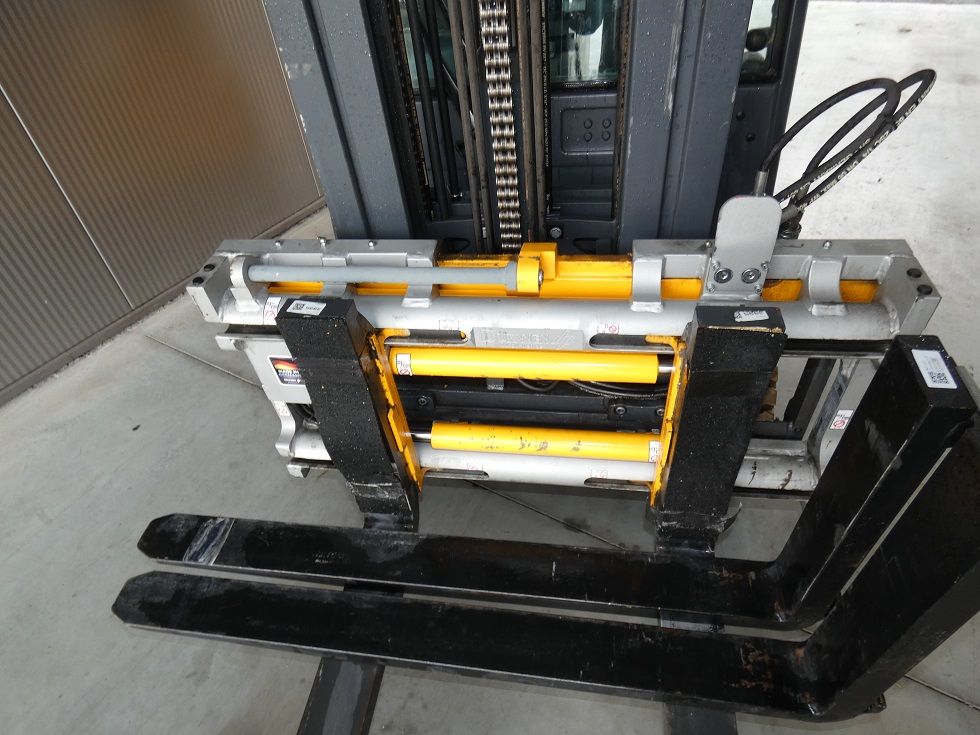 Jungheinrich EFG 216 K 440 DZ Elektro 3 Rad-Stapler fischer-gabelstapler.de