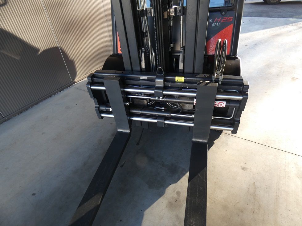 Linde H25D -02-392 Dieselstapler fischer-gabelstapler.de