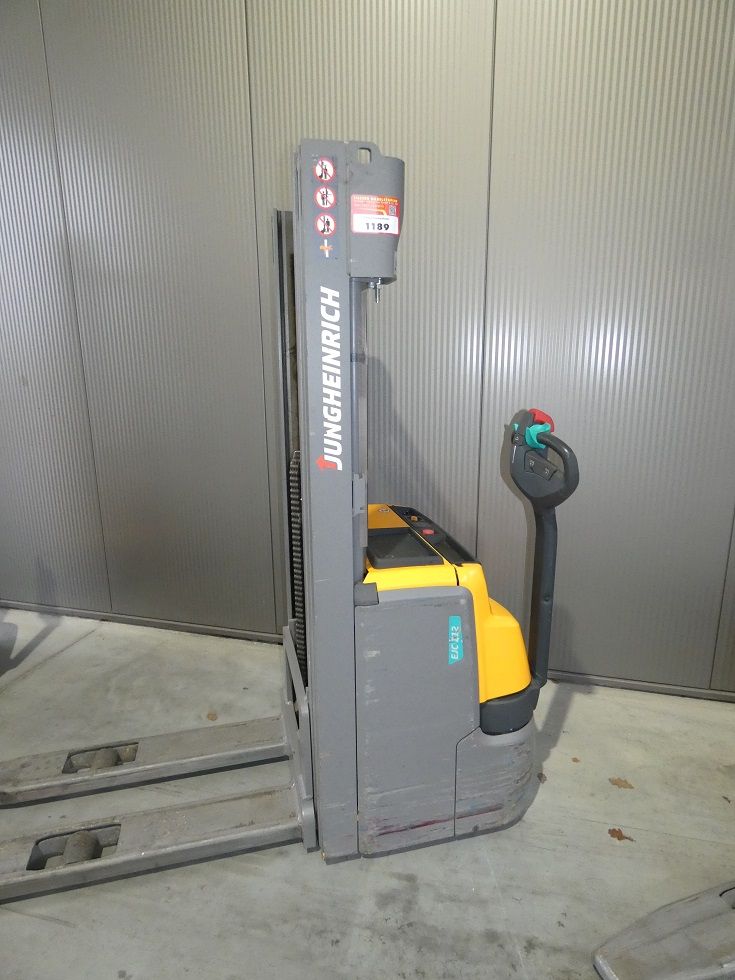 Jungheinrich EJC 212  Deichselstapler fischer-gabelstapler.de