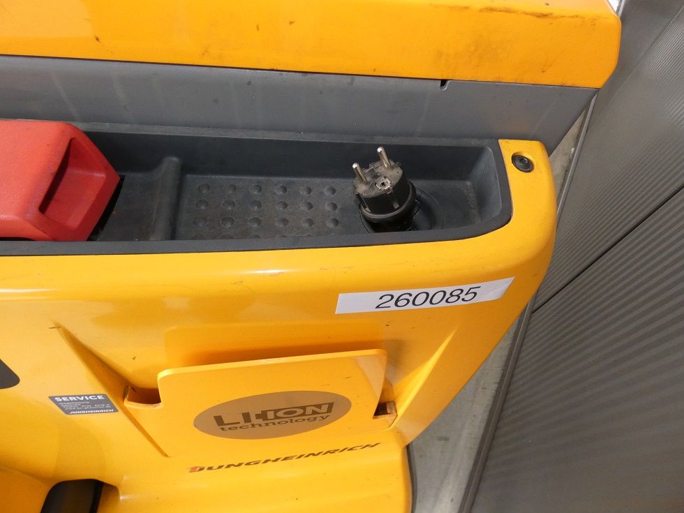 Jungheinrich EJC 112 z 409 DZ Deichselstapler fischer-gabelstapler.de