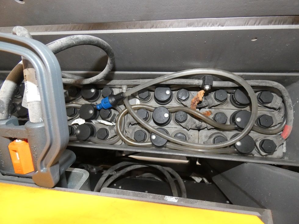 Jungheinrich EJC 112 Z  - 409 DZ Deichselstapler fischer-gabelstapler.de