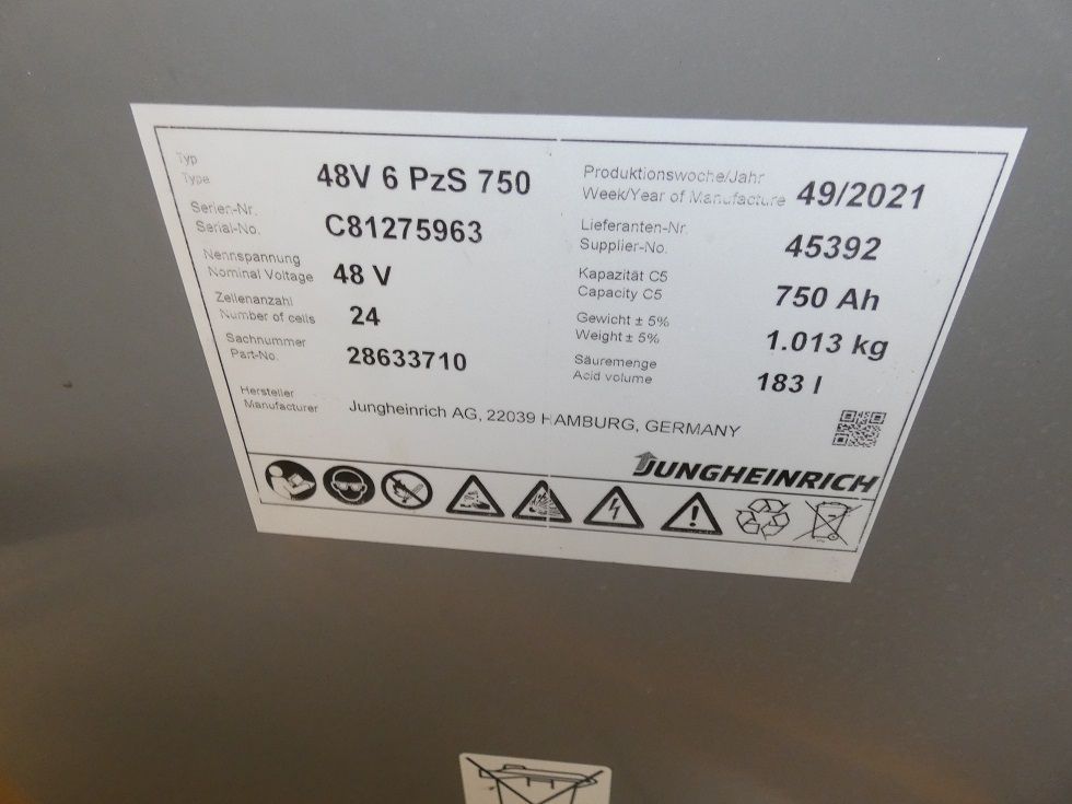 Jungheinrich EFG 220 - 464 DZ Elektro 3 Rad-Stapler fischer-gabelstapler.de