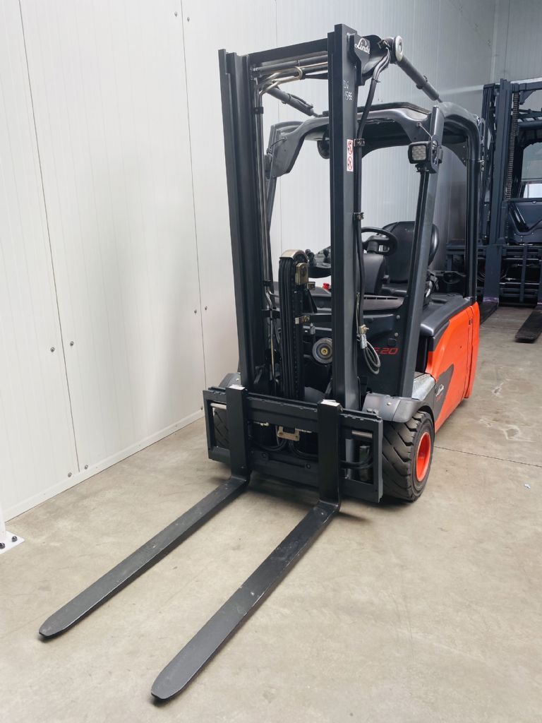 Linde-E 20 L-02 EVO Duplex DZH -Elektro 3 Rad-Stapler-www.fleischmann-foerdertechnik.de