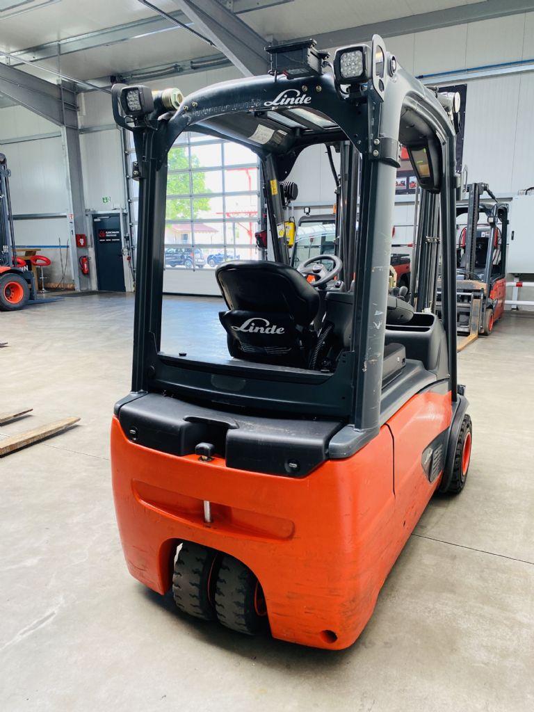 Linde-E 20 L-02 EVO Duplex DZH -Elektro 3 Rad-Stapler-www.fleischmann-foerdertechnik.de