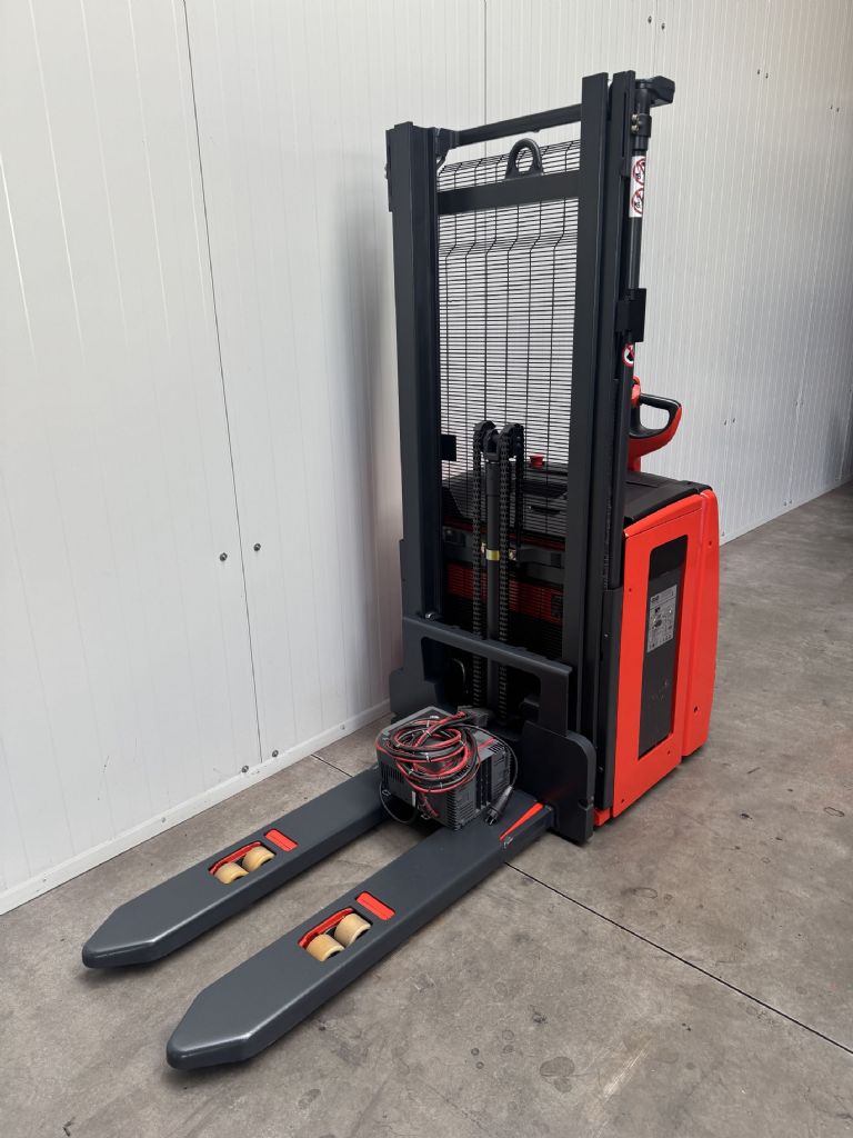 Linde-L 14 Duplex Batterie Bj.20 -Hochhubwagen-www.fleischmann-foerdertechnik.de