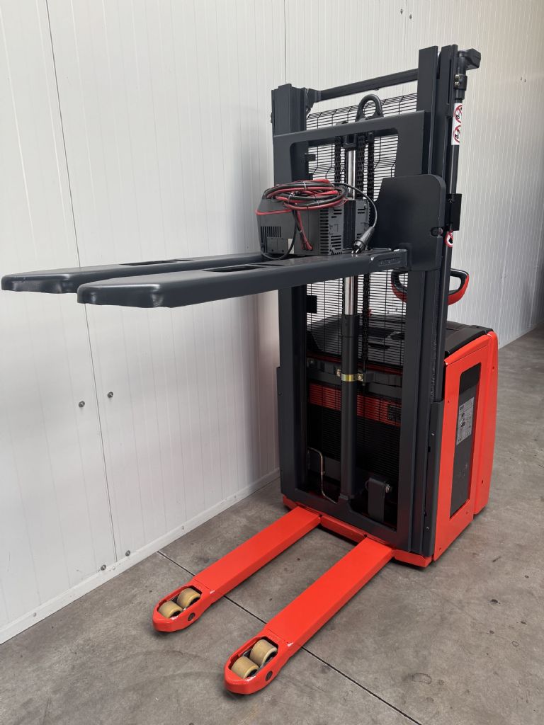 Linde-L 14 Duplex Batterie Bj.20 -Hochhubwagen-www.fleischmann-foerdertechnik.de