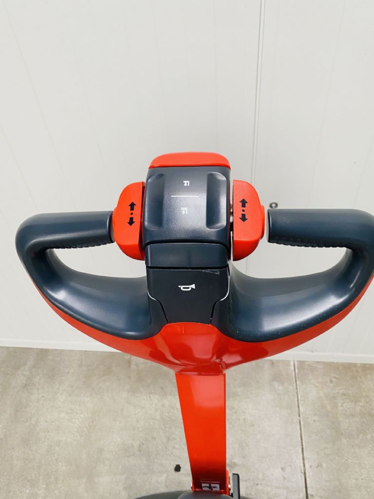 Linde-MT 15 NEU-Niederhubwagen-www.fleischmann-foerdertechnik.de
