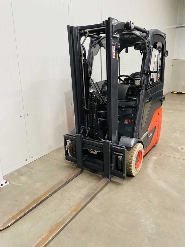 Linde-E 12-02 EVO Duplex Kabine -Elektro 3 Rad-Stapler-www.fleischmann-foerdertechnik.de