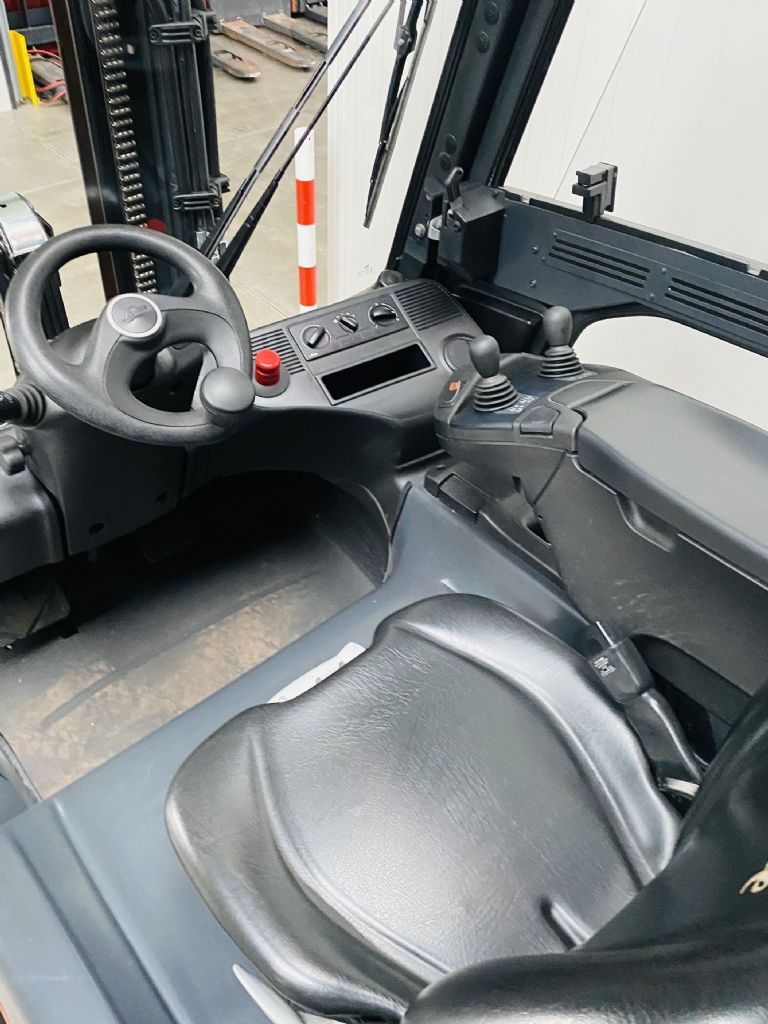 Linde-E 35 HL-01 Kabine Triplex STVO ZVG-Elektro 4 Rad-Stapler-www.fleischmann-foerdertechnik.de