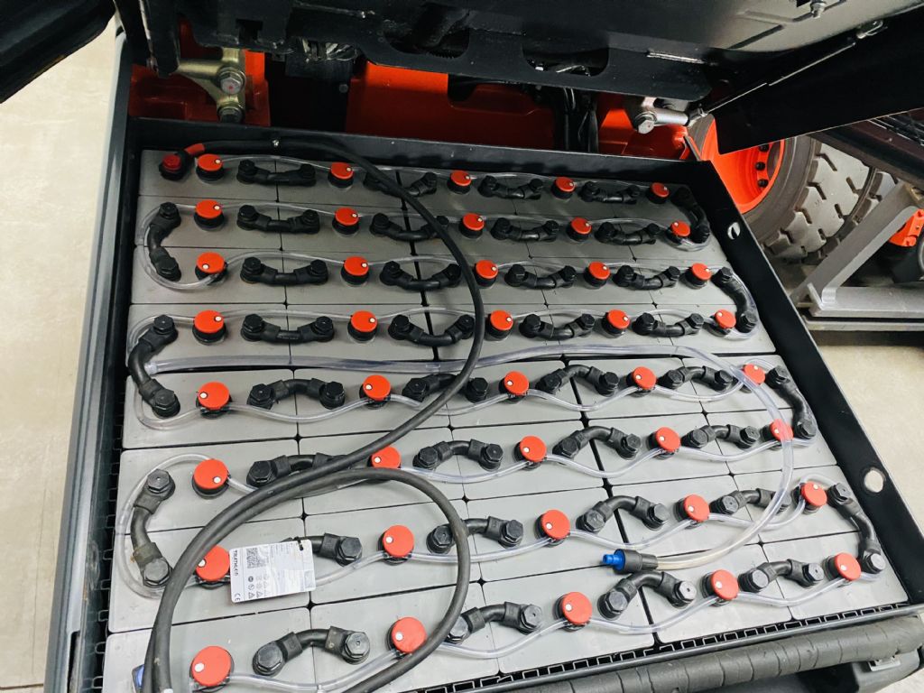 Linde-E 35 HL-01 Kabine Triplex STVO ZVG-Elektro 4 Rad-Stapler-www.fleischmann-foerdertechnik.de