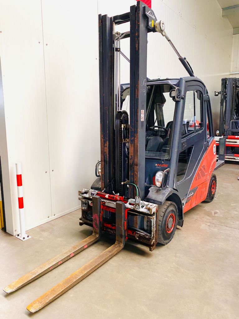 Linde-H 25 T-02 EVO Triplex Kabine STVO ZVG-Treibgasstapler-www.fleischmann-foerdertechnik.de