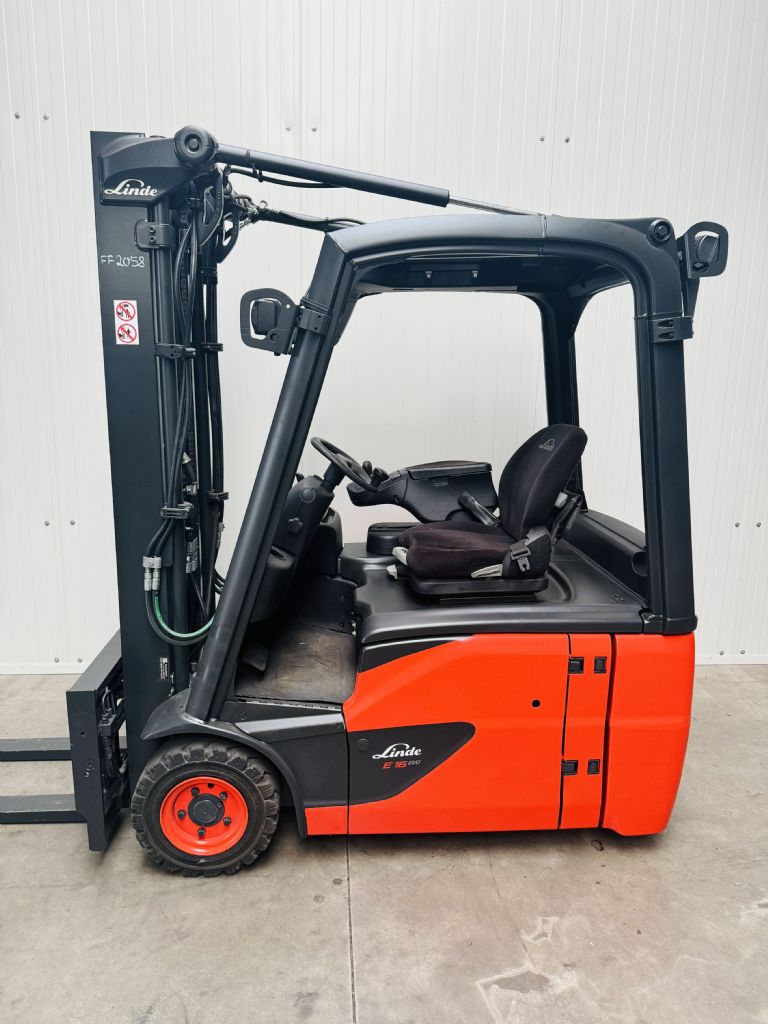 Linde-E 16-02 EVO Triplex -Elektro 3 Rad-Stapler-www.fleischmann-foerdertechnik.de