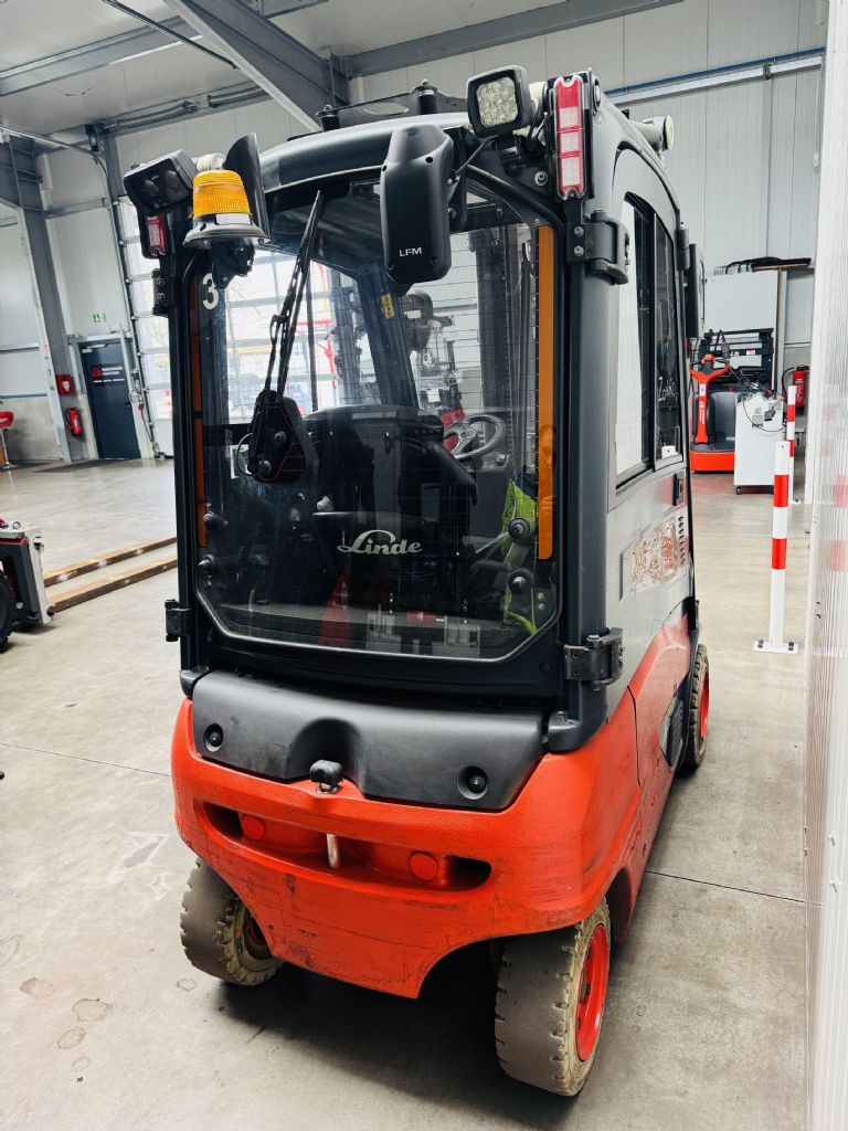 Linde-E 16 P-02 EVO Triplex Kabine STVO -Elektro 4 Rad-Stapler-www.fleischmann-foerdertechnik.de
