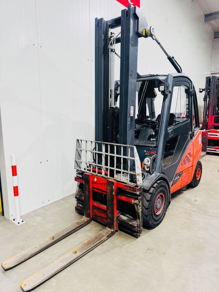 Linde-H 30 T-02 EVO Triplex STVO-Treibgasstapler-www.fleischmann-foerdertechnik.de