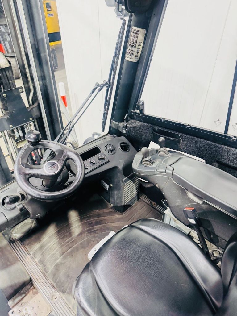 Linde-H 30 T-02 EVO Triplex STVO-Treibgasstapler-www.fleischmann-foerdertechnik.de