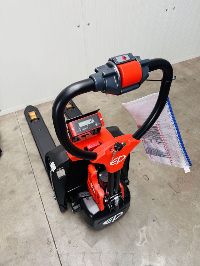 EP-F 4 mit Ravas Wiegesystem bis 1500kg-Niederhubwagen-www.fleischmann-foerdertechnik.de